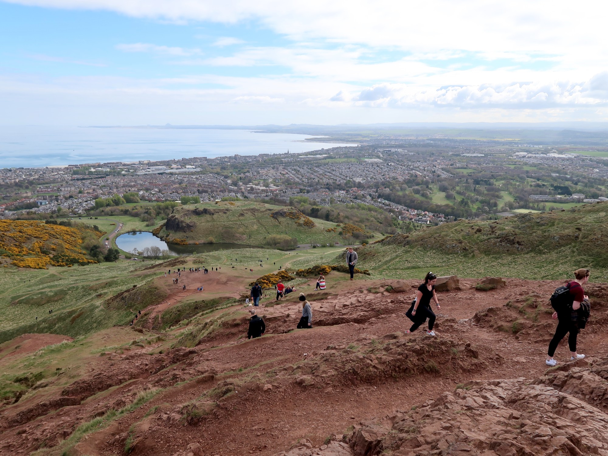 view-from-arthurs-seat-edinburgh