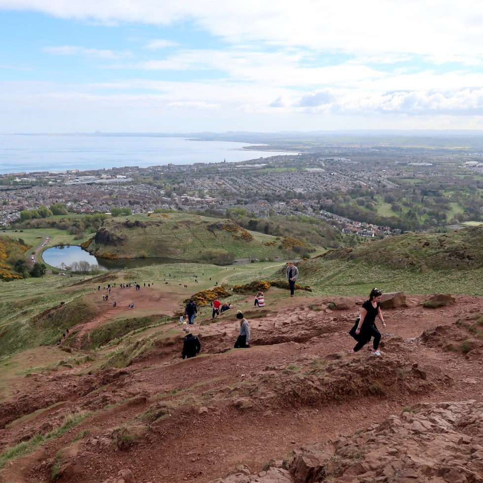 view-from-arthurs-seat-edinburgh