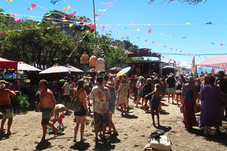 extravaganza-stage-floor